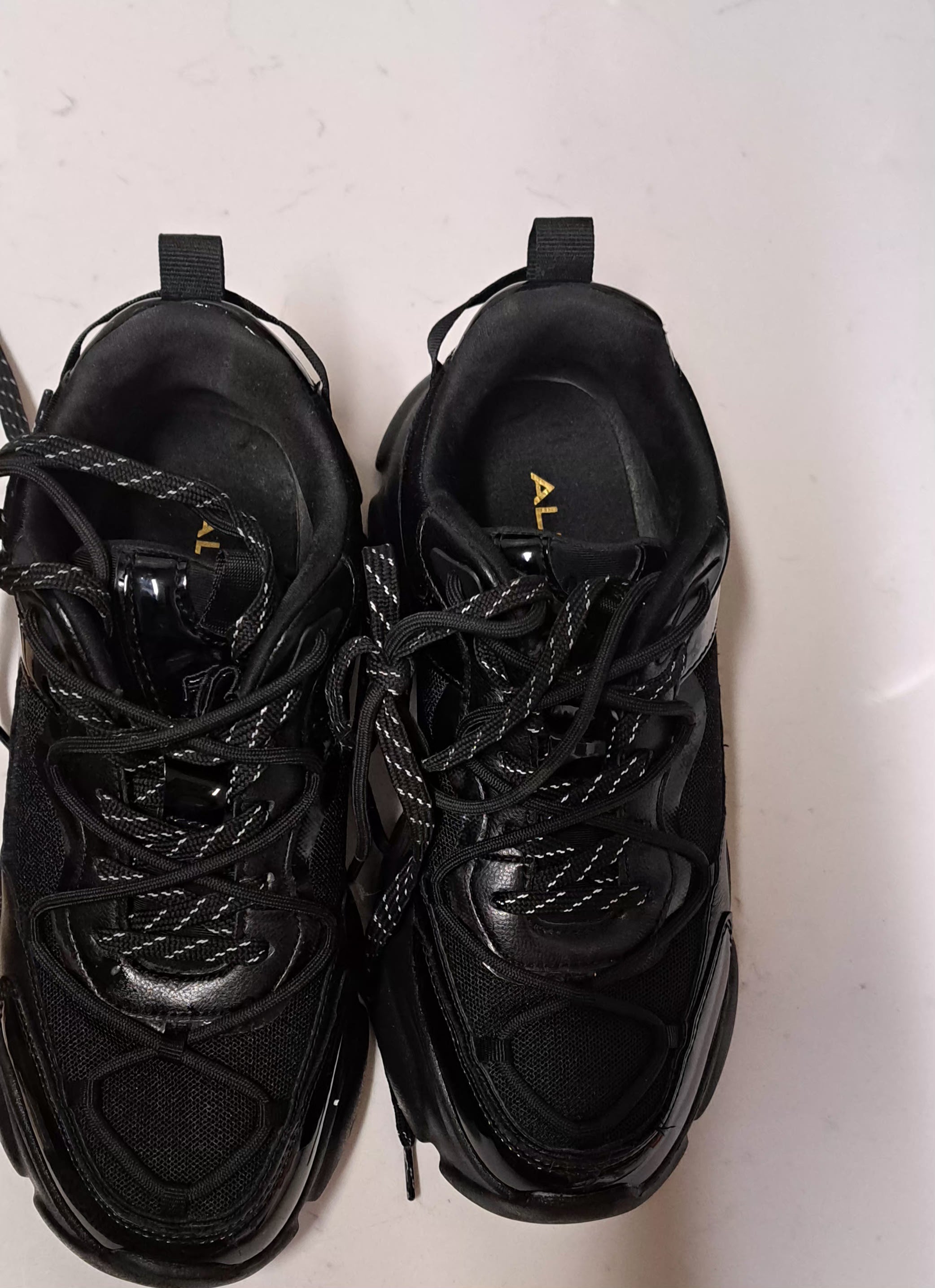 Aldo Pillow Walk Sneakers – Size 8 | Comfortable Used Sneakers