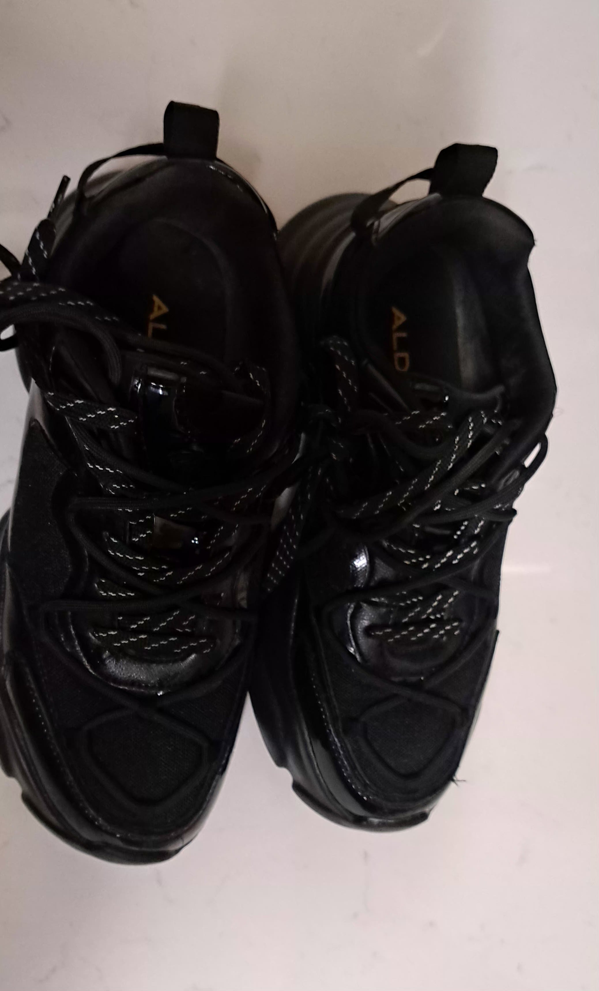 Aldo Pillow Walk Sneakers – Size 8 | Comfortable Used Sneakers